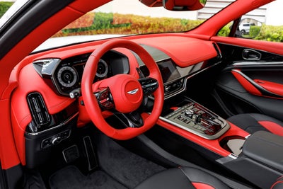 2025 Aston Martin DBX 707