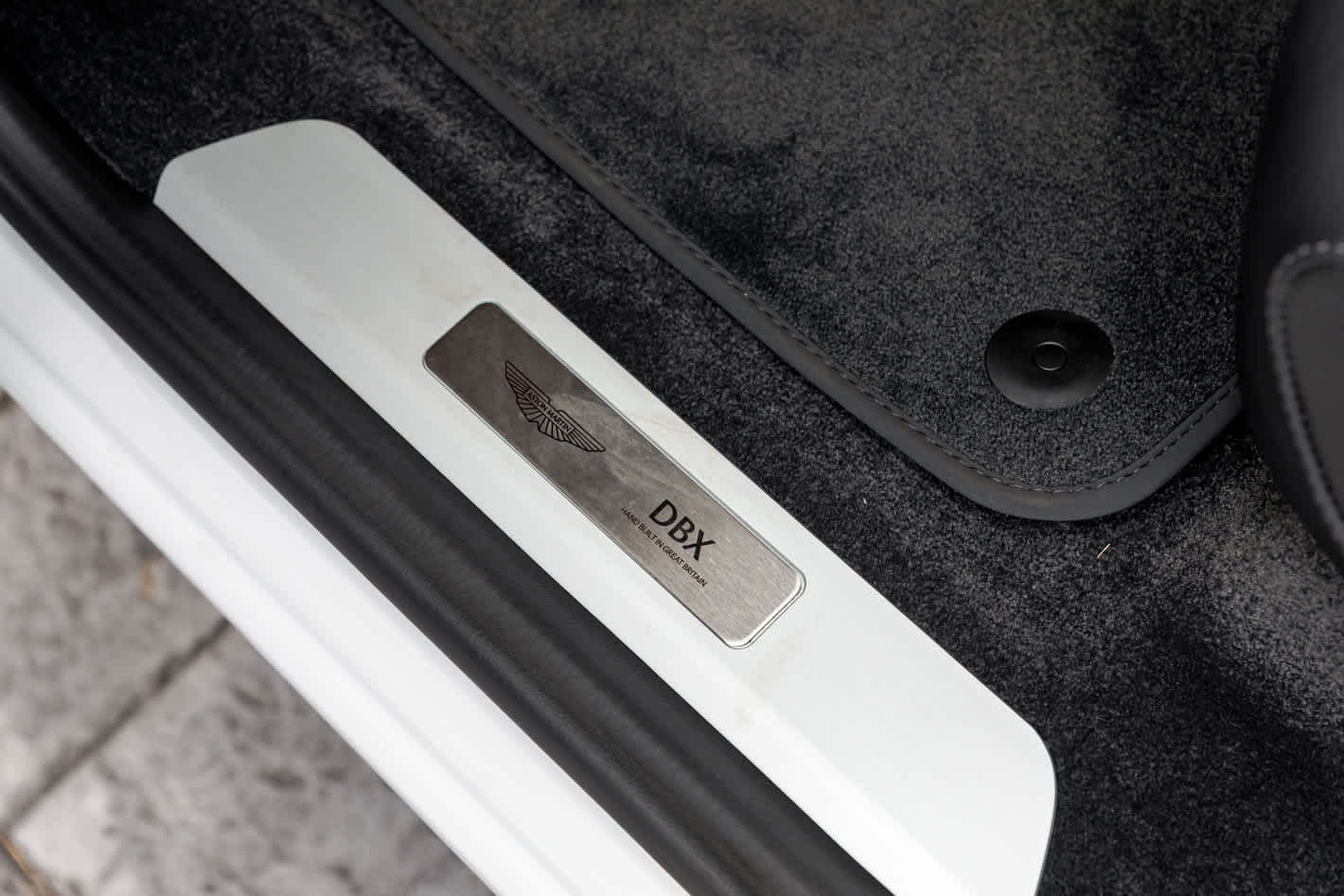 2025 Aston Martin DBX 707