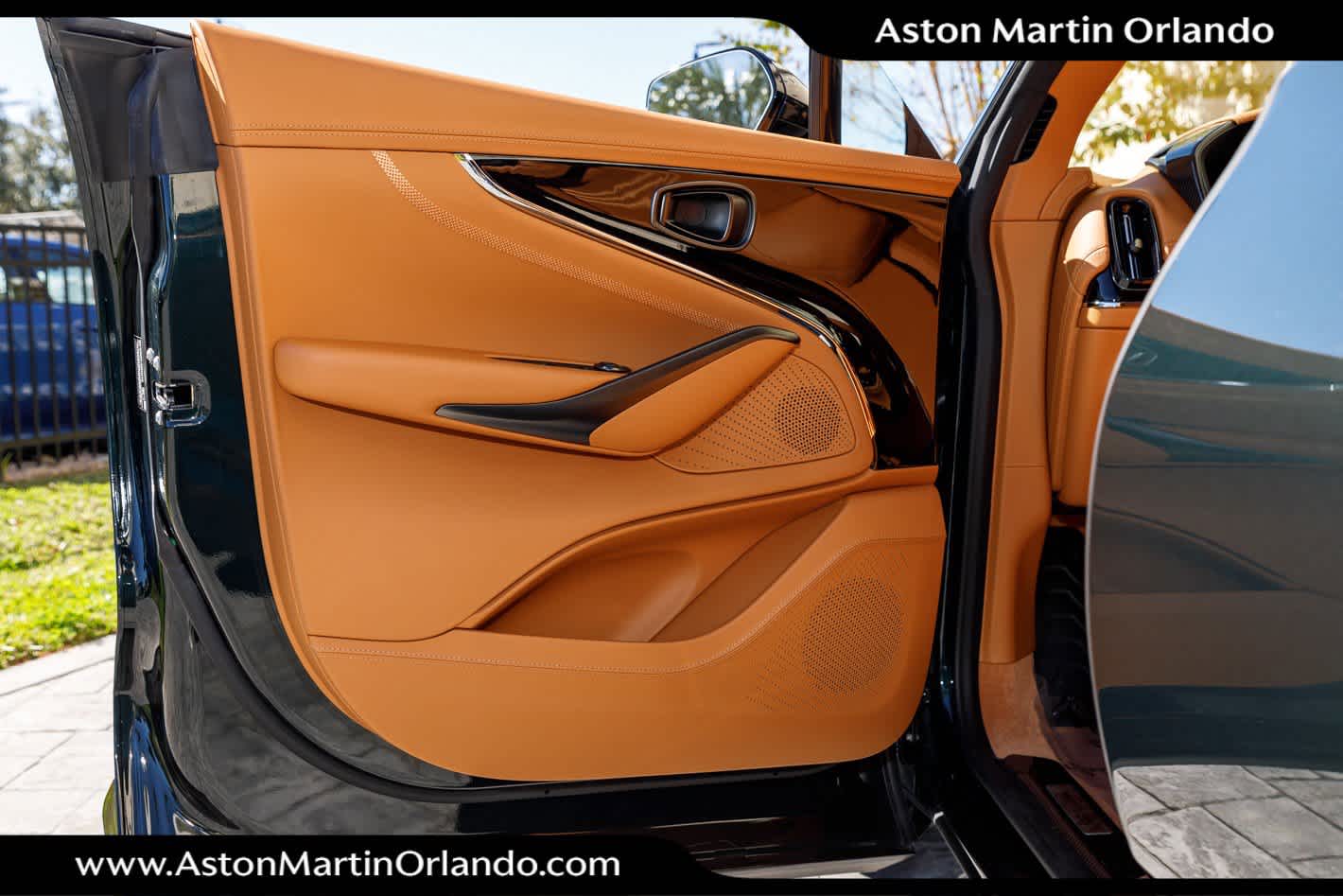 2026 Aston Martin DBX 707