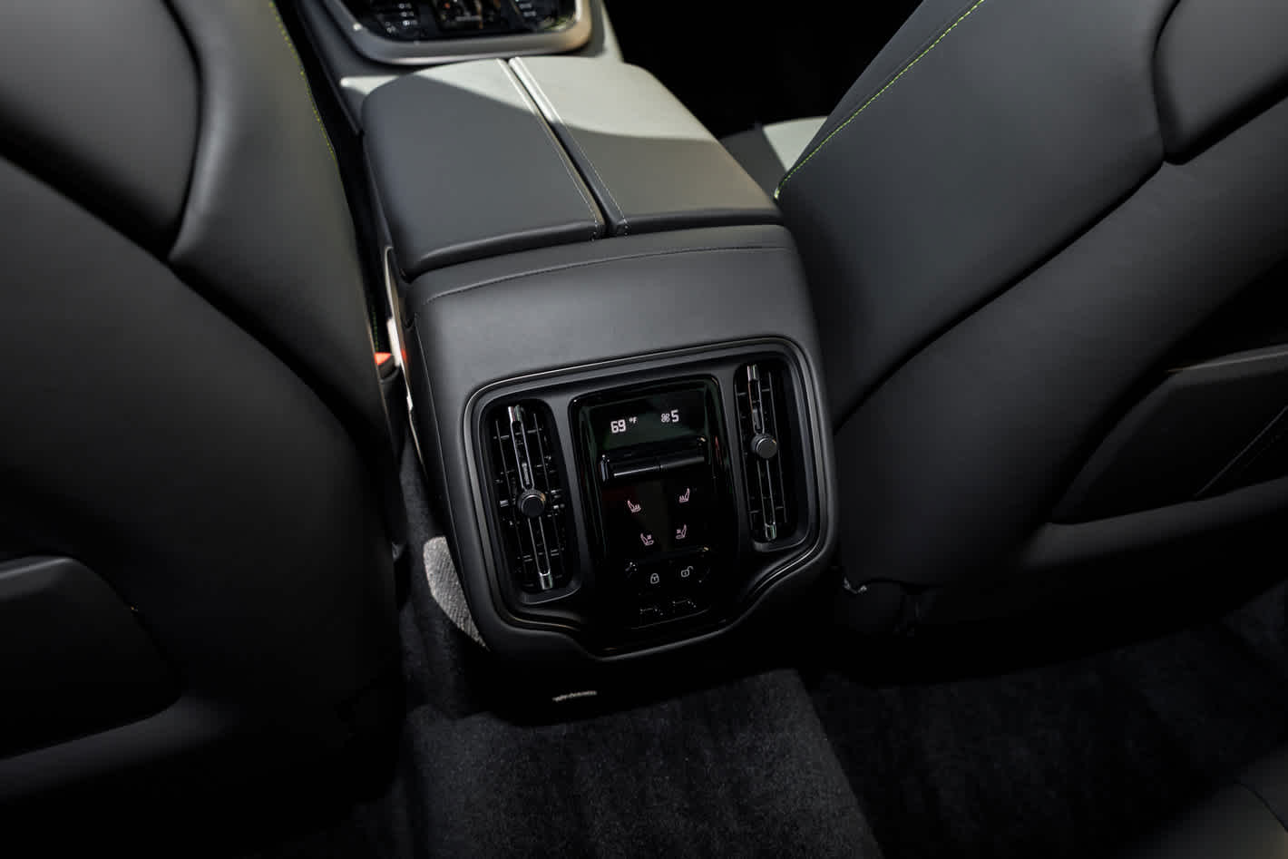 2026 Aston Martin DBX S