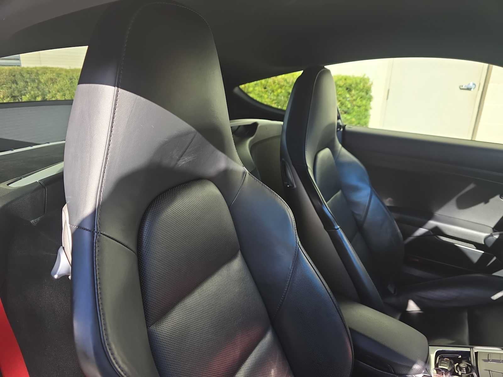 2019 Porsche 718 Cayman Base