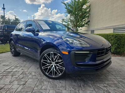 2025 Porsche Macan Base