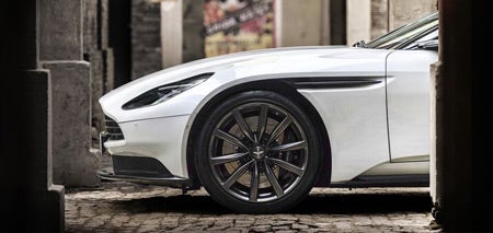 2017 Aston Martin DB11